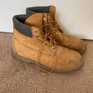 Timberland Men’s 6” Waterproof Wheat Nubuck Size 11